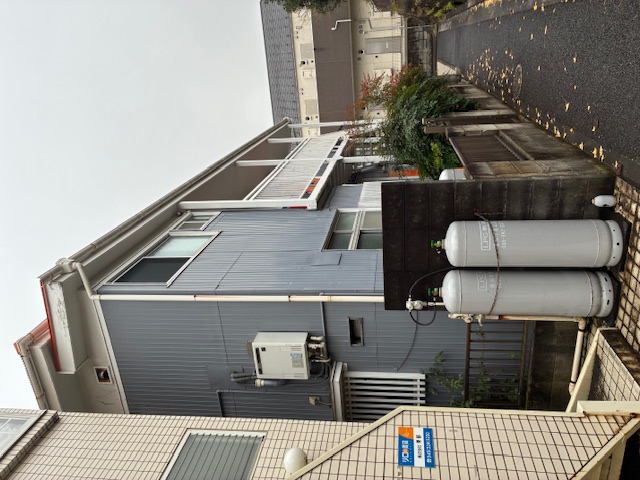 横浜市西区藤棚町アパート